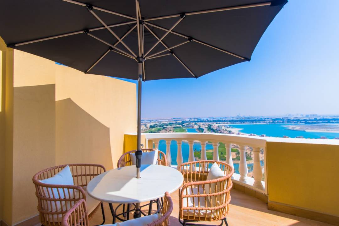 3 Bedroom for Rent - Al Hamra Village - Fully Upgraded - Sea View