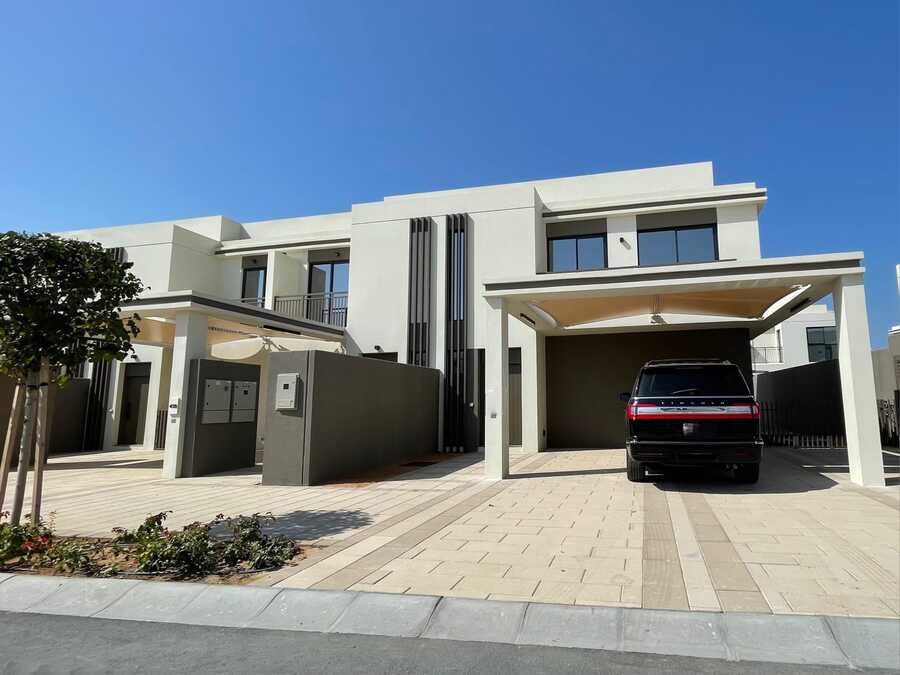 Luxury LIving - Ready to Move In - 3 Bedroom for Sale Al Hamra Village