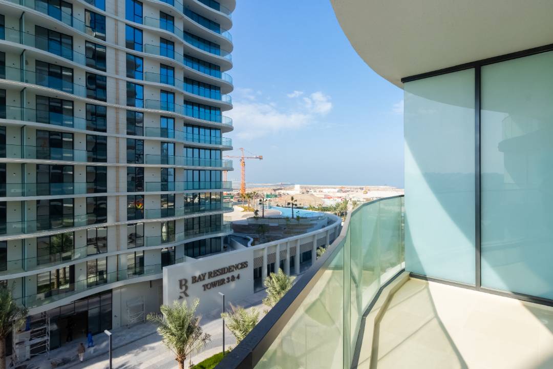 1 Bedroom for Rent in Mina Al Arab - Modern Living - High floor