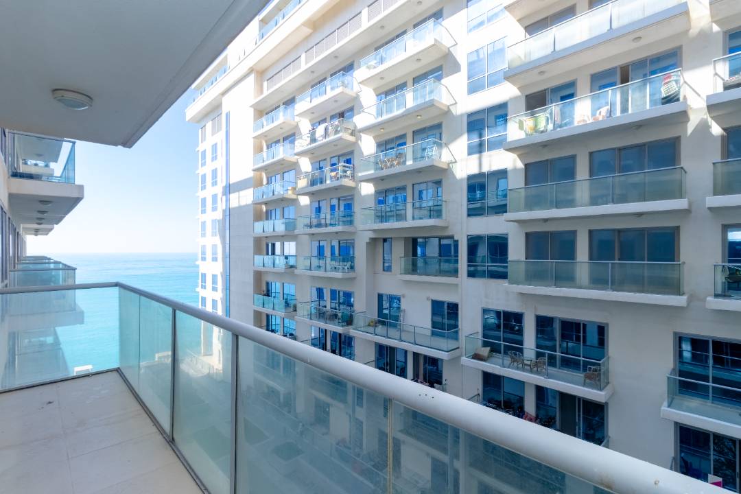 2 Bedroom Apartment for Sale in Al Marjan Island - Vacant