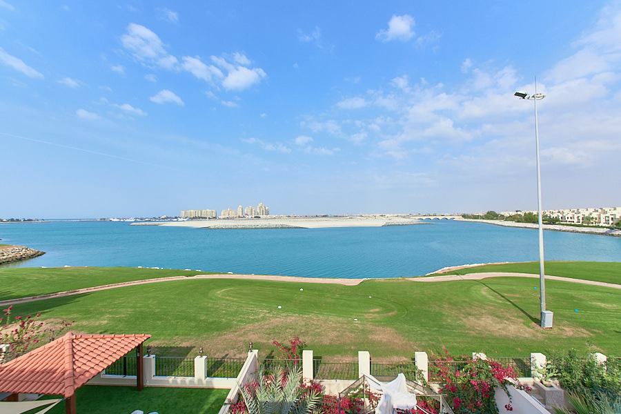 Al Hamra Village 3 Bedroom + Maid Townhouse for Rent | Sea View