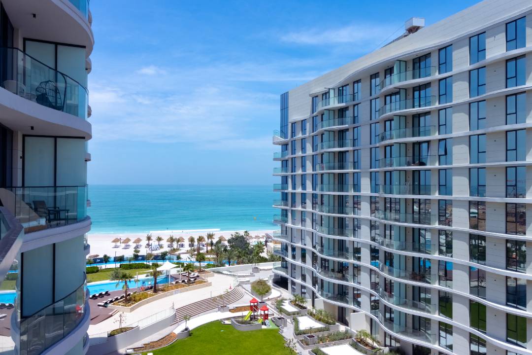 1 Bedroom For Rent in Mina - Unfurnished - Partial Sea View