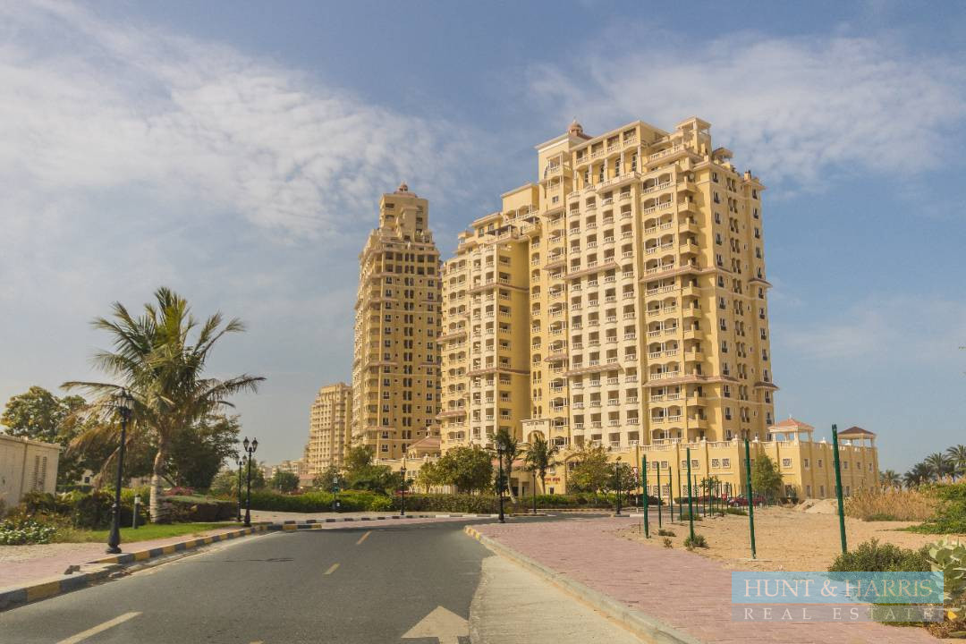 2 Bedroom for Rent in Al Hamra - Walk to Beach - Well Maintained