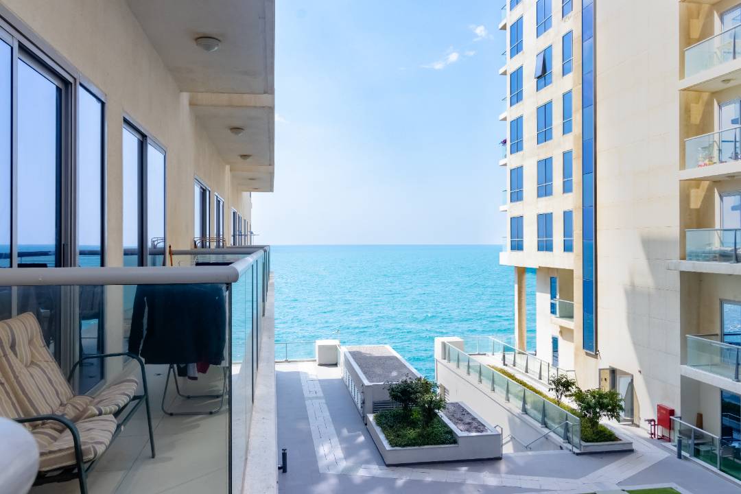 1 Bedroom Apartment for Rent - Al Marjan Island - Renovated Bathrooms