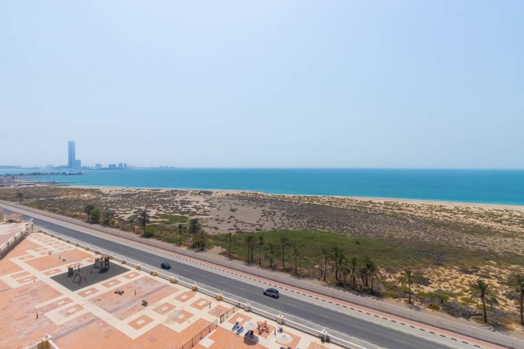 One Bed For Sale Al Hamra Village - Fully Upgraded - Wynn and Sea View