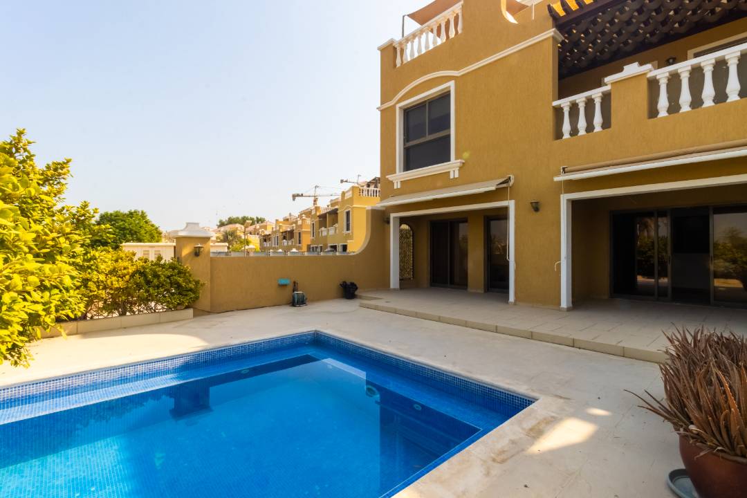 4 Bedroom Townhouse for Rent - Al Hamra - Corner Unit - Private Pool