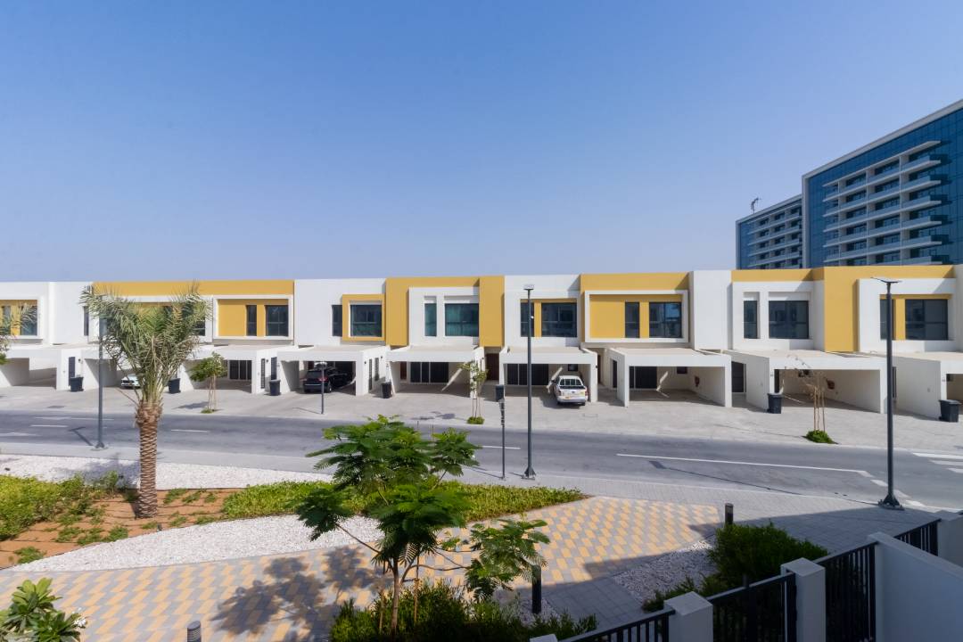 2 Bedroom Townhouse for Rent, Mina Al Arab, RAK