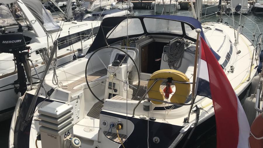 Bavaria 38-3 Custom Line te koop