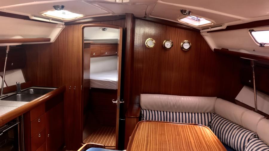 Bavaria 38-3 Custom Line te koop