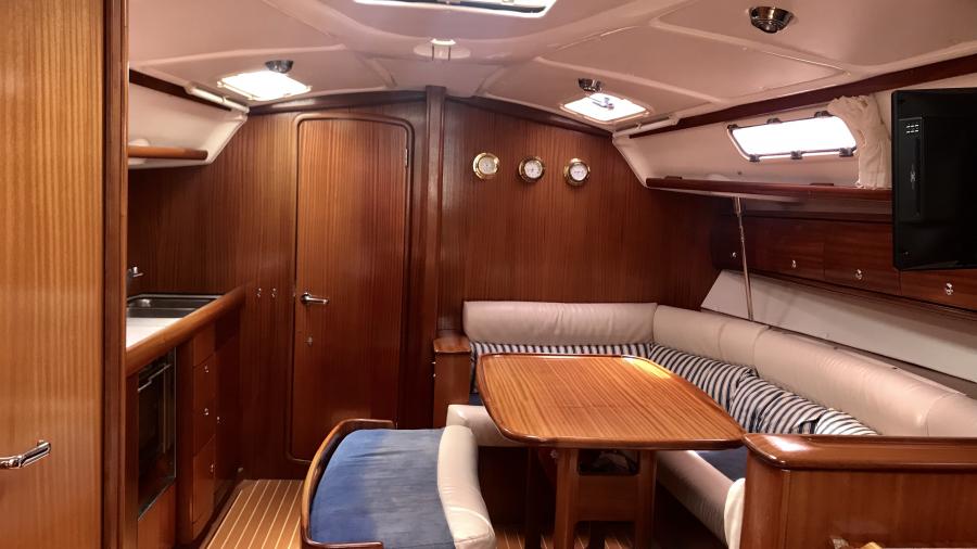 Bavaria 38-3 Custom Line te koop