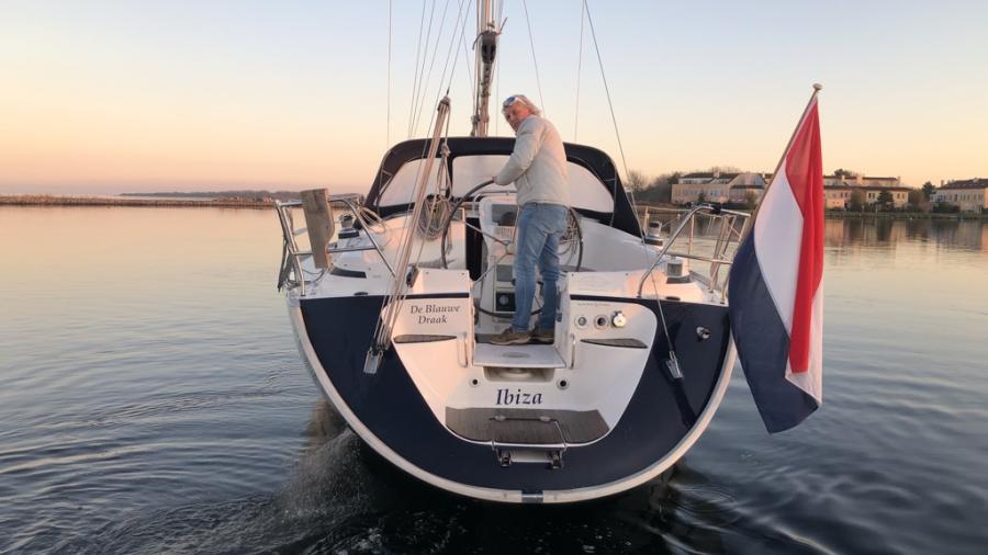 Bavaria 38-3 Custom Line te koop