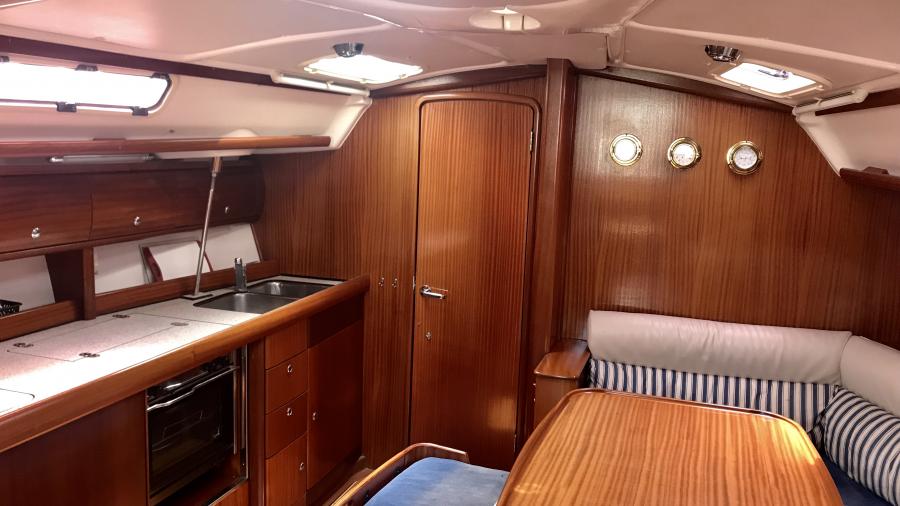 Bavaria 38-3 Custom Line te koop