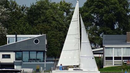 Elan 210 / E1 te koop