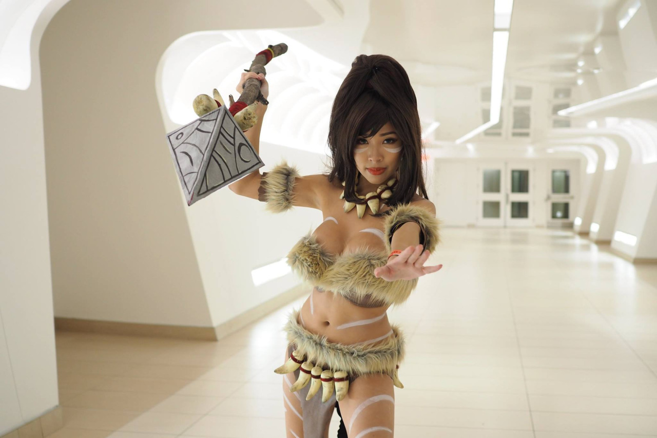 ViviBunny as Nidalee 3