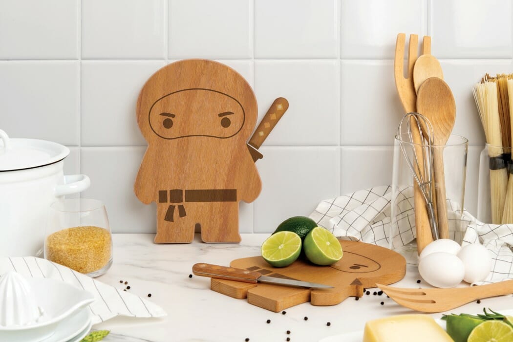 A ninja cutting board wearing a knife like a sword