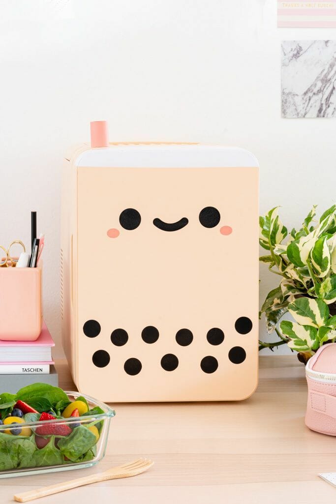 Kawaii office fridge 