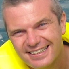 Des Field's profile picture