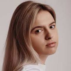 Charlotte Olivia's profile picture