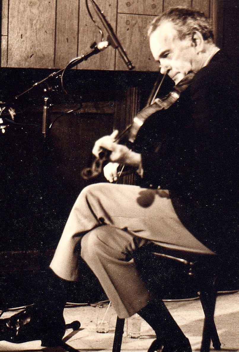 Andy McGann playing fiddle