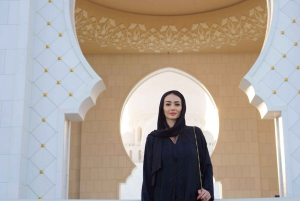 Abu Dhabi: Excursão a pé guiada na Grande Mesquita Sheikh Zayed