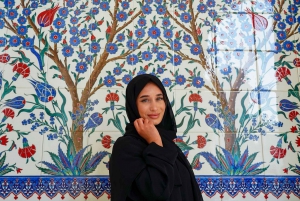 Abu Dhabi: Excursão a pé guiada na Grande Mesquita Sheikh Zayed