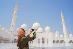 Abu Dhabi: Excursão a pé guiada na Grande Mesquita Sheikh Zayed