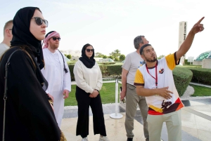 アブダビのウォーキングツアー：シェイク・ザイード・モスクと図書館をご訪問ください