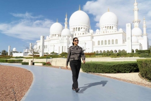 アブダビのウォーキングツアー：シェイク・ザイード・モスクと図書館をご訪問ください