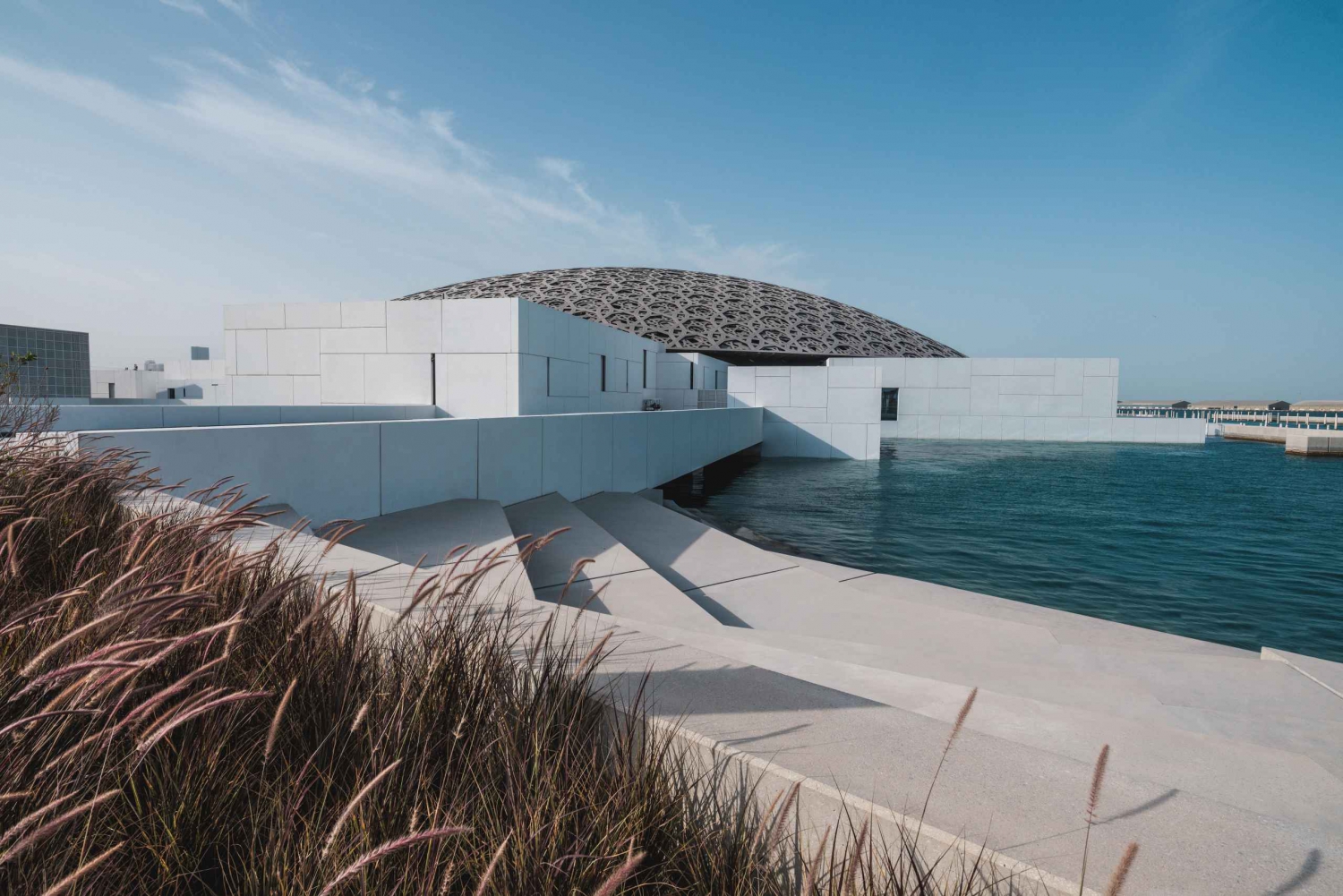 ルーヴル・アブダビ美術館の一般入場チケットをご利用ください