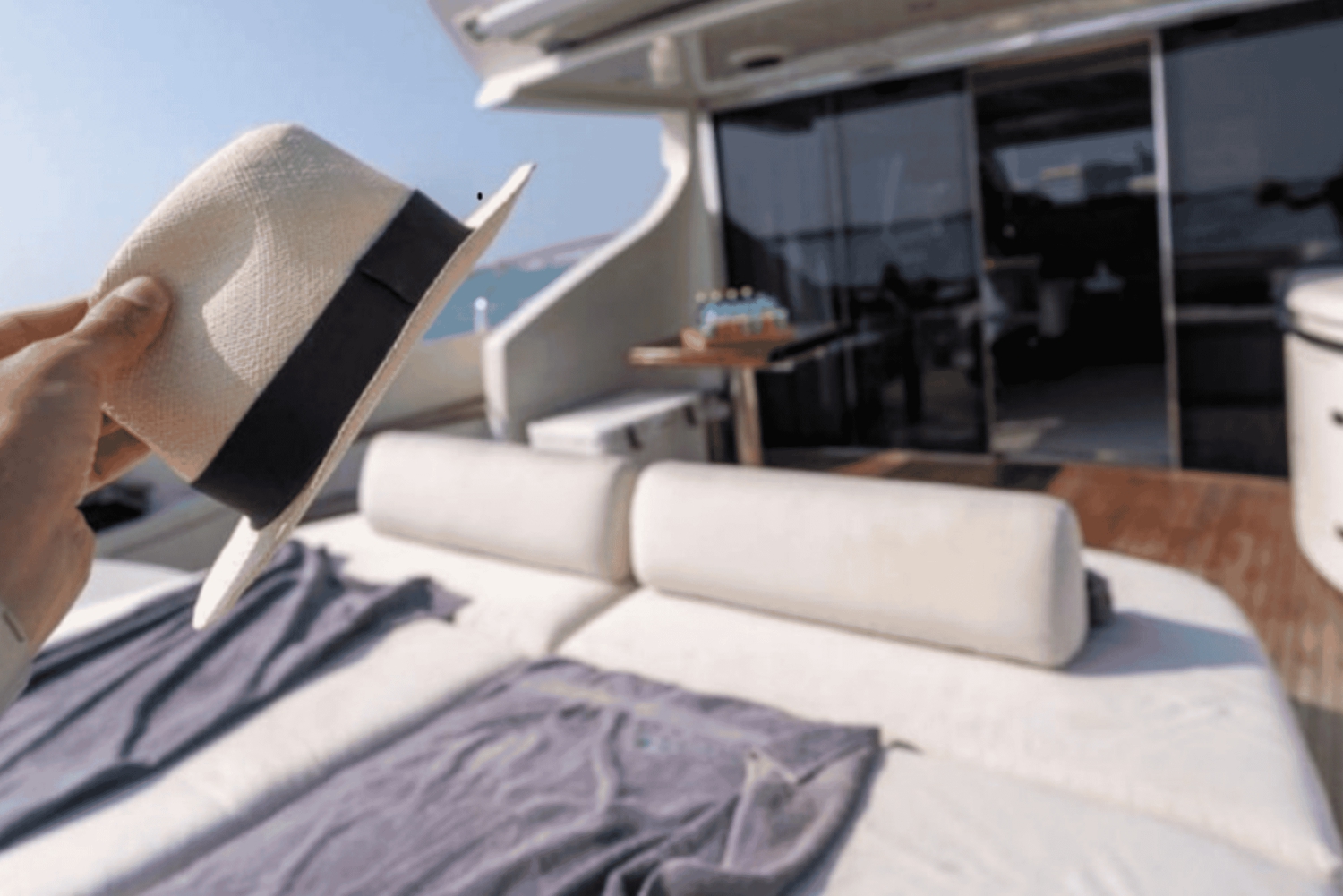 Abu Dhabi: Yacht Charter