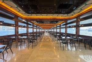 Abu Dabi: paseo en barco con cena y buffet en un megayate en Yas Marina Bay