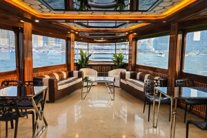 Abu Dabi: paseo en barco con cena y buffet en un megayate en Yas Marina Bay