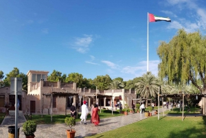 Au départ de Dubaï : Visite privée d'Abu Dhabi avec Qasar Al Watan