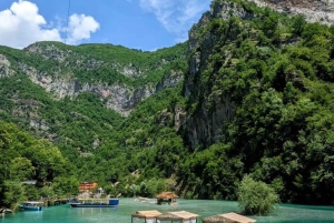 北アルバニア3日間アドベンチャー：シャラ川、テス、ブルーアイ