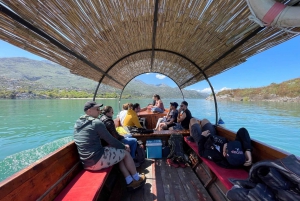 Virpazar : Aventure historique et naturelle en bateau sur le lac Skadar