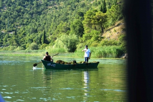 Virpazar : Aventure historique et naturelle en bateau sur le lac Skadar