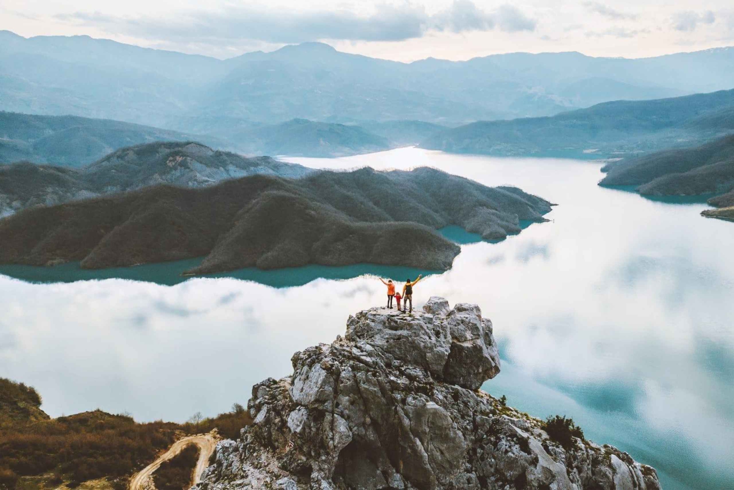 Bovilla-järvi, patikointi ja uinti, päiväretki