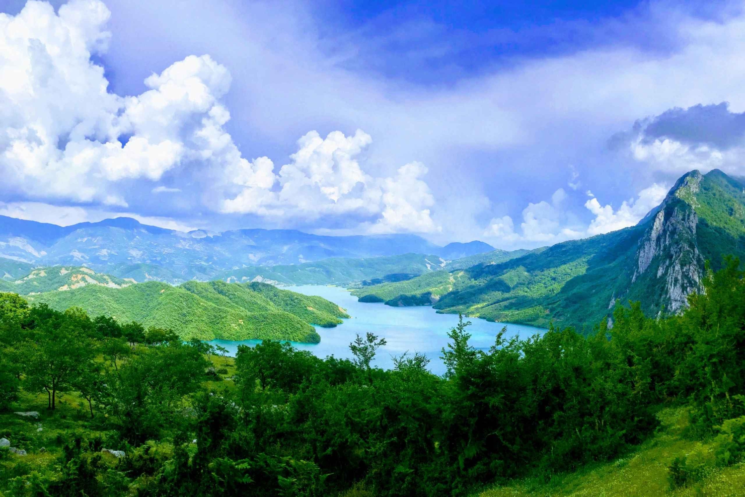 Bovilla-See & Gamti-Berg: Halbtägige Wanderung ab Tirana