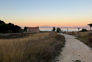 Kaap Rodon: kasteel, klooster en stranddag vanuit Tirana