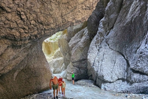 Дуррес/Тирана: каньон Холта, водопад Сотира и озеро Баня