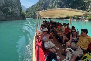 Från Shkodra Center: Shala-flodkryssning – buss- och båttur