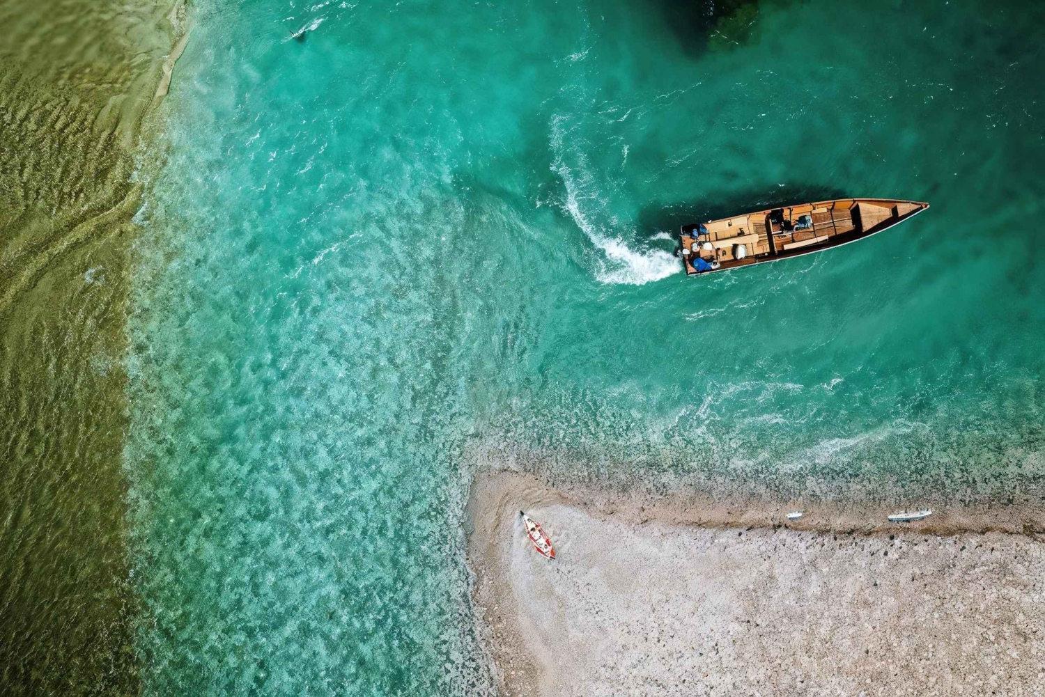 Vanuit Tirana/Golem/Durres: Komani-meer en Shala-rivier tour