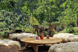 Fra Tirana: 2-dagers tur i liten gruppe til Theth og de albanske Alpene