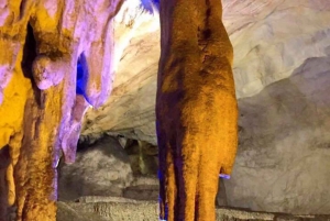 ティラナ発：ホワイトドリンの滝、ジップライン、洞窟ツアーをご案内いたします