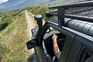 Gjirokaster: excursión todoterreno con paseo a caballo
