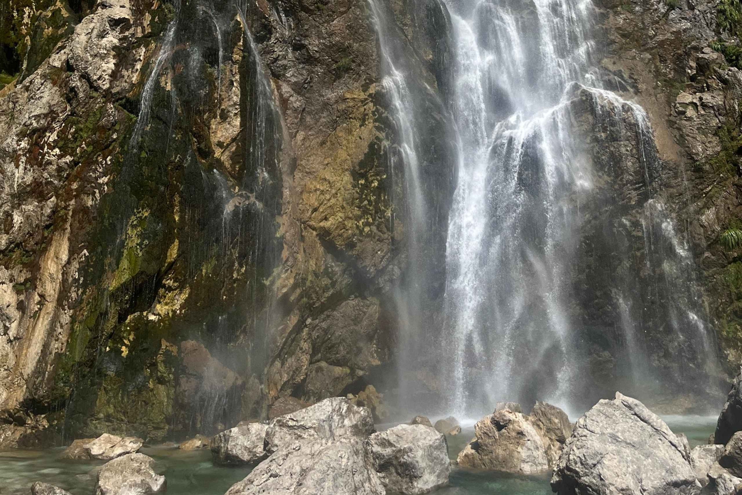 Vandring till Selcë-vattenfallet och utforska Tamara, Lepushë och Vermosh