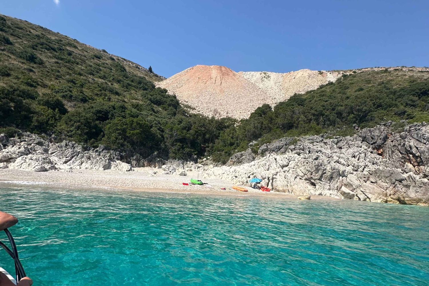 Himara: Ontdek|DeluxeTour: Geheime stranden, grotten en zwemstops