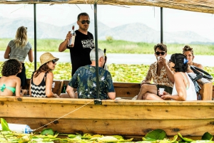 Rejs wycieczkowy z przewodnikiem po Parku Narodowym Jeziora Szkoderskiego drewnianą łodzią