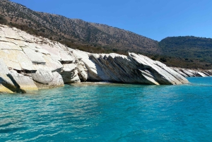 Saranda: rejs łodzią z 6 przystankami + darmowy drink i snorkeling