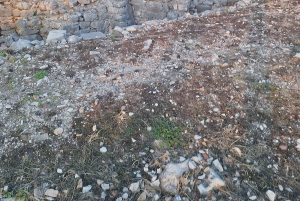 Saranda: comunismo, vistas panorámicas, monasterio y mezquita